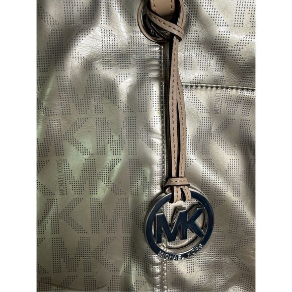 Michael Kors mirror style logo  Jet Set Bag See Description - Picture 7 of 16